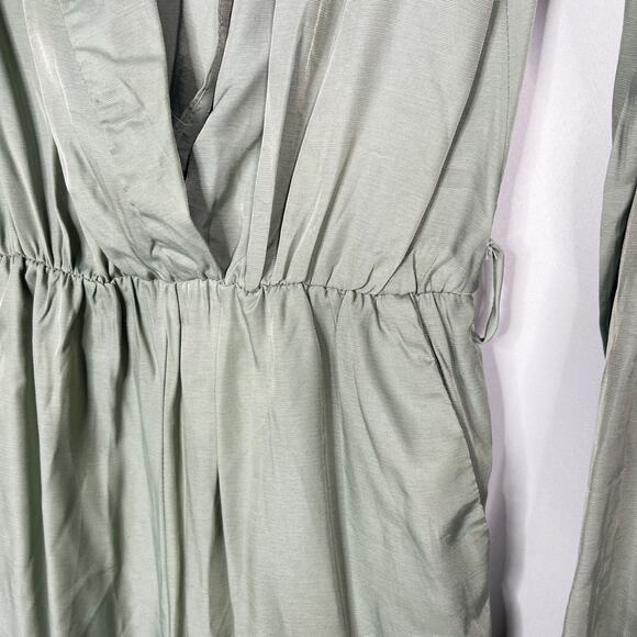 Princess Polly US 4 Light Green Long Sleeve Jumpsuit Tapered Cinch Waist VNeck - Picture 6 of 12